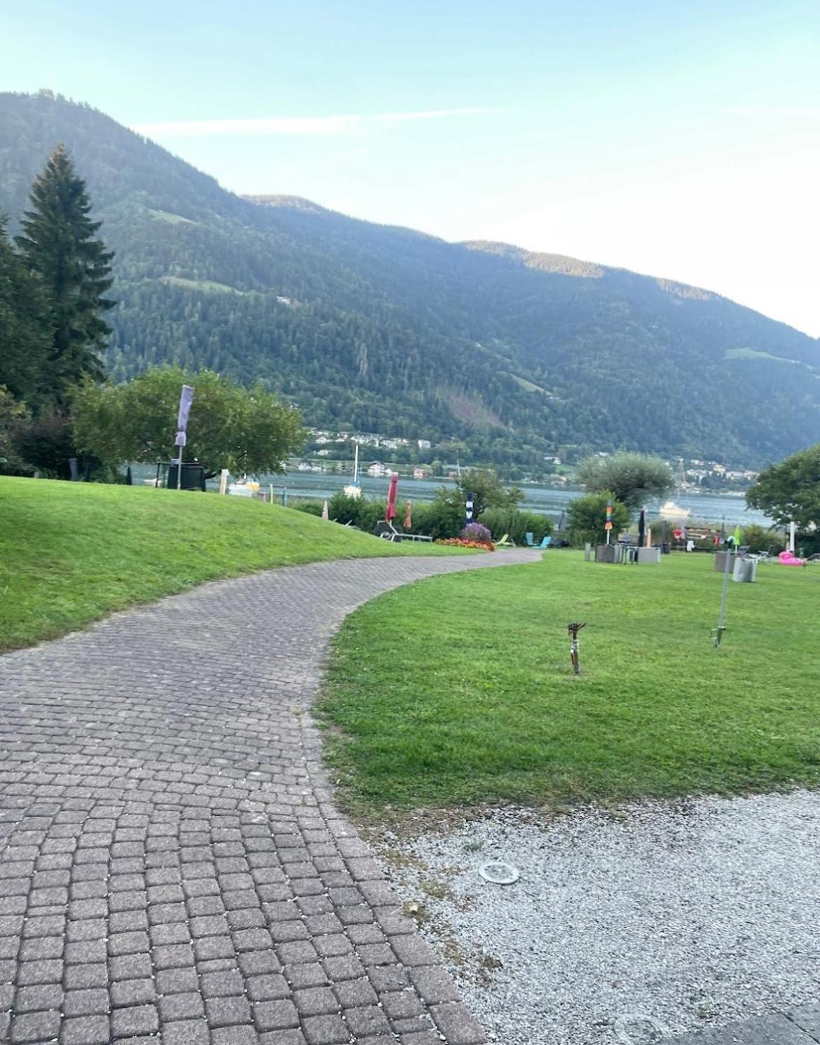 Apartment Am Ossiachersee Mit Eigenem Seezugang Landskron Eksteriør billede